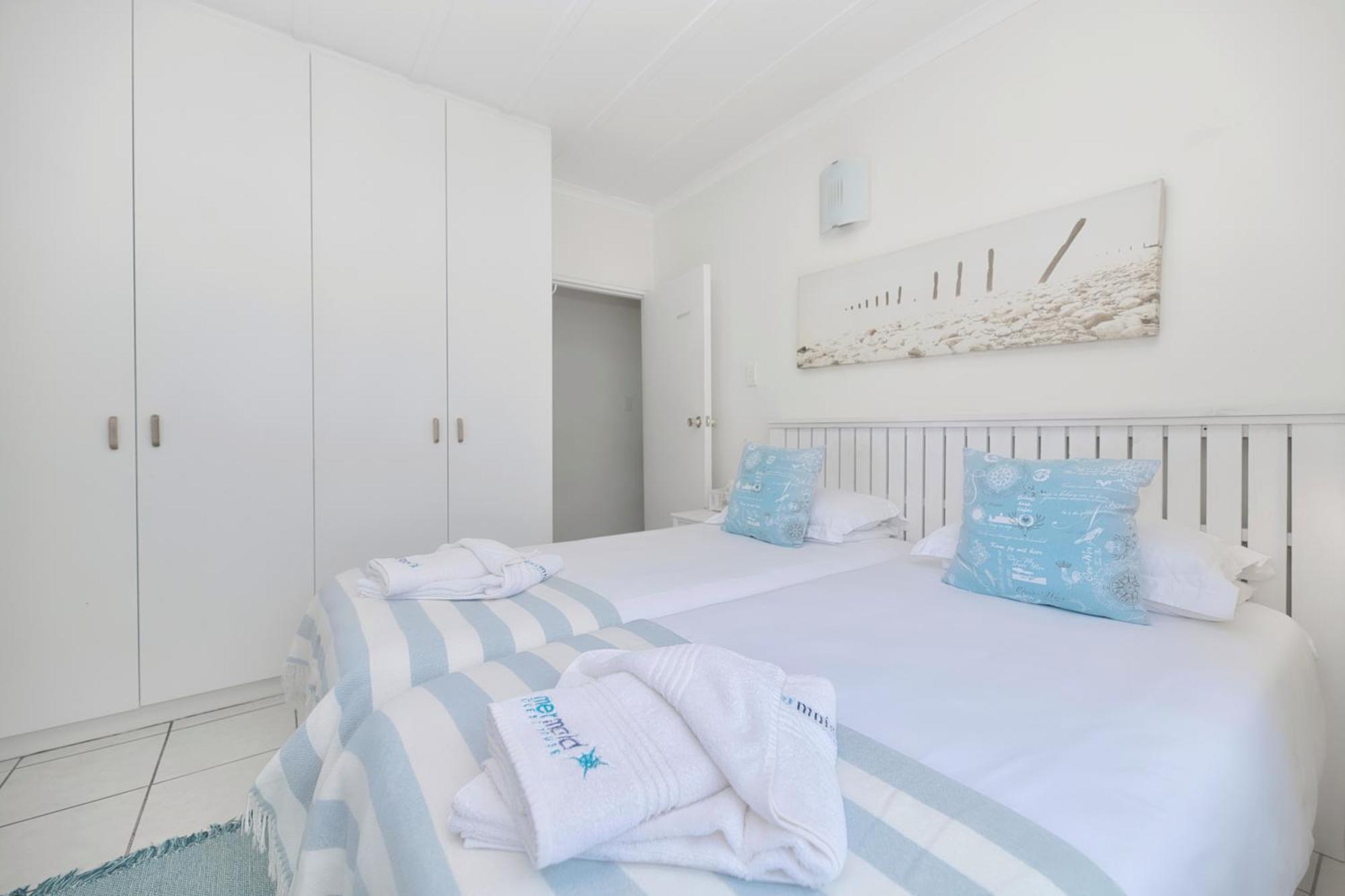 Mermaid Guest House Struisbaai Room photo